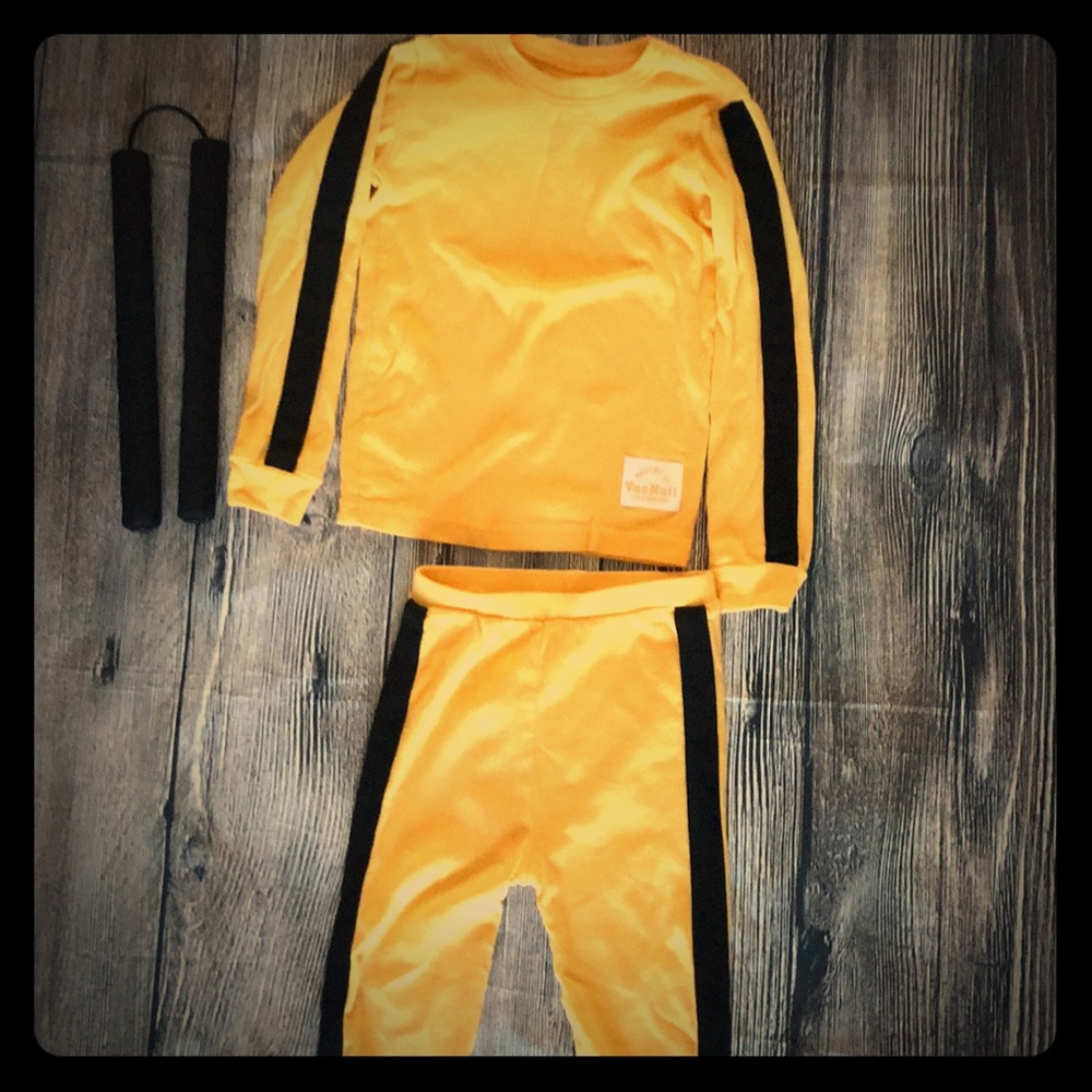 Bruce Lee.... Yellow and Black striped Outfit